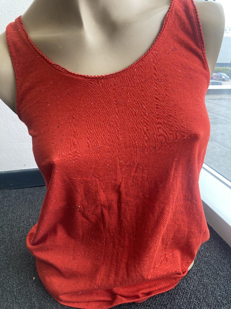 Te koop nieuw rood hemdje vd Hema., Nieuw, Ophalen of Verzenden, Hema, Rood