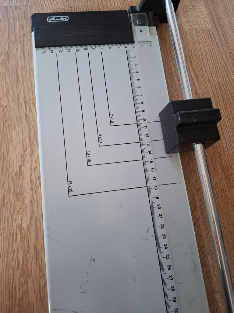 Snijplank  gebruikerssporen, Verzenden, Gebruikt, Meerdere media