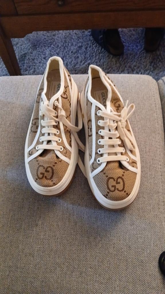 Gucci schoenen nieuw, Beige, Nieuw, Ophalen of Verzenden, Gucci