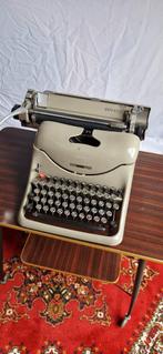 Vintage Olivetti typemachine, Diversen, Ophalen