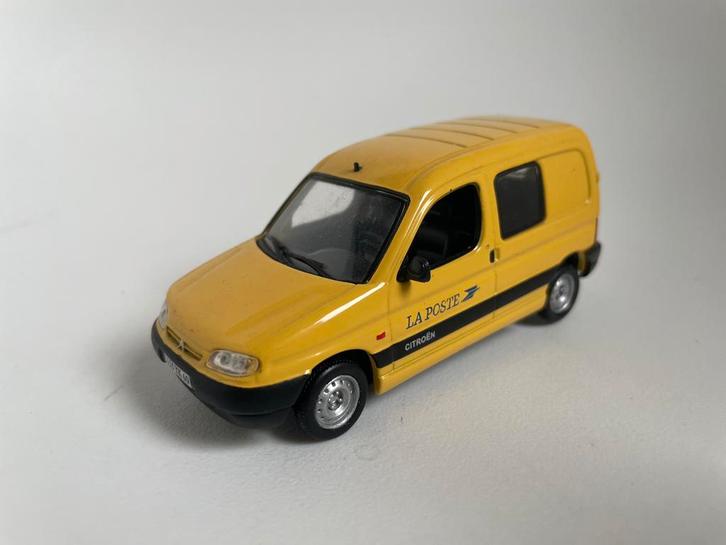 model Citroën Berlingo Universal Hobbies (Peugeot Partner), Hobby en Vrije tijd, Modelauto's | 1:43, Gebruikt, Auto, Universal Hobbies