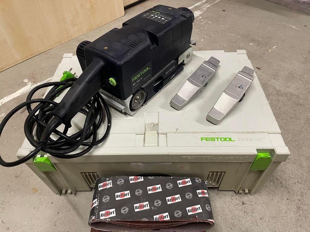 Festool bandschuurmachine BS 105 E-Plus met Systainer, Ophalen of Verzenden, Gebruikt, 1200 watt of meer, Bandschuurmachine
