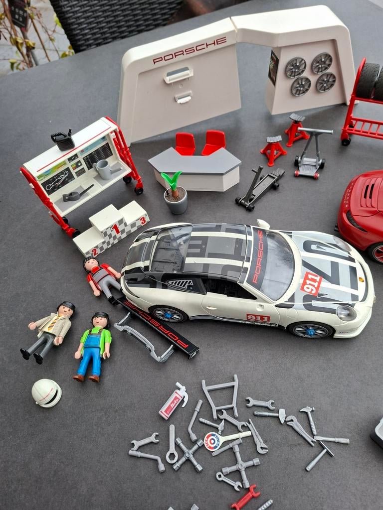 Playmobil Porsche Garage Set met 2 Auto's en Accessoires, Ophalen of Verzenden, Gebruikt, Jongen of Meisje