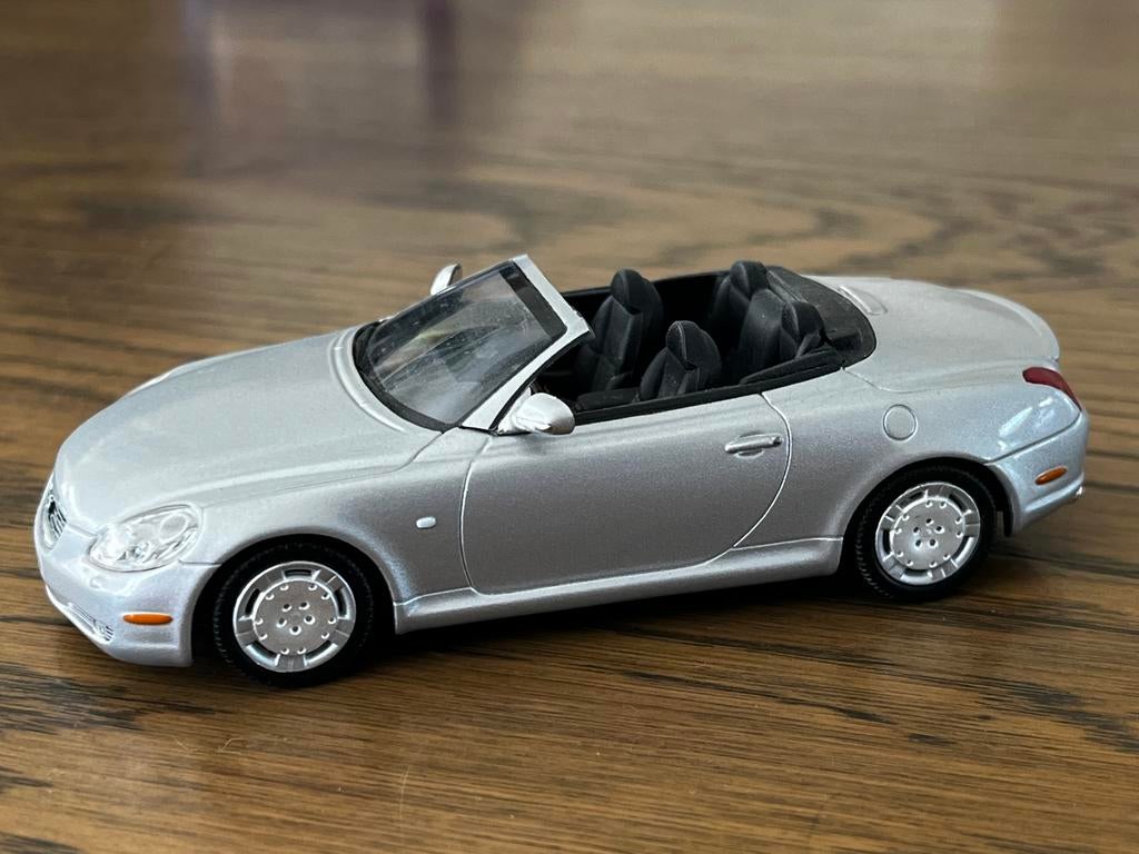 Minichamps Lexus SC 430 cabrio zilver 1:43, Ophalen of Verzenden, Zo goed als nieuw, Auto, MiniChamps