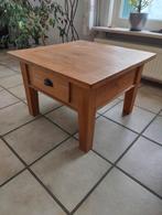 Massief eiken tafel met lade - 70x70 cm, hoogte 48 cm, Ophalen, Gebruikt, 50 tot 100 cm, 50 tot 100 cm