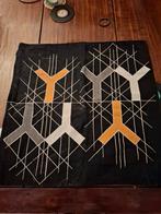 Kussenhoes grafische etnische print 20 bij 20, Ophalen of Verzenden