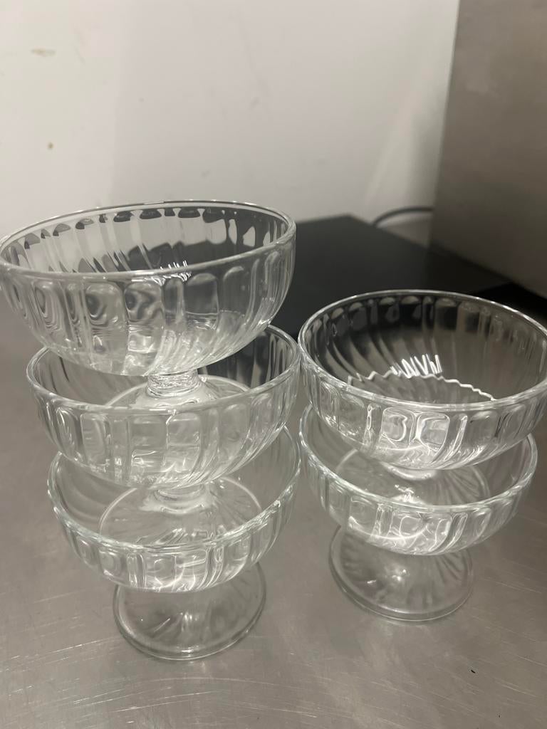 Glazen sorbet coupes, Glas of Glazen, Gebruikt, Ophalen of Verzenden, Glas