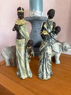 Twee beelden van Afrikaanse vrouwen met kinderen, Ophalen of Verzenden, Zo goed als nieuw, Mens