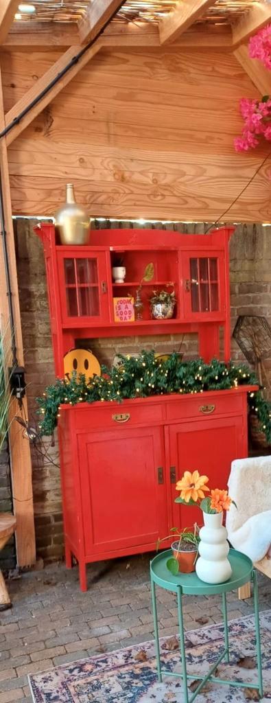 Leuke rode kast - Snel ophalen!, Huis en Inrichting, Kasten | Buffetkasten, Gebruikt, 150 tot 200 cm, 100 tot 150 cm, 25 tot 50 cm