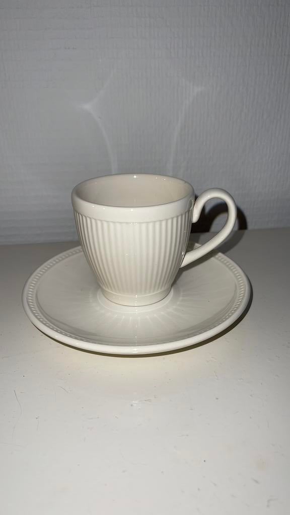 Kop en schotel Wedgwood Windsor, Antiek en Kunst, Antiek | Servies los, Ophalen of Verzenden