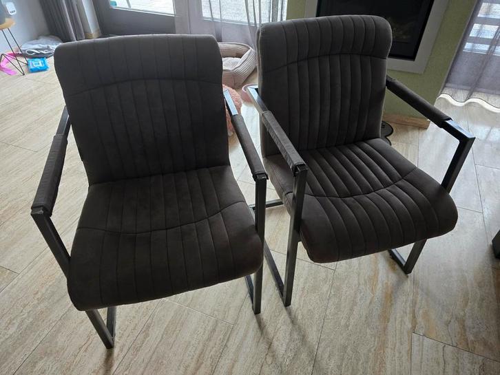 2x De Bommel eetkamerstoelen met armleuning, Huis en Inrichting, Stoelen, Zo goed als nieuw, Twee, Metaal, Stof, Grijs, Ophalen