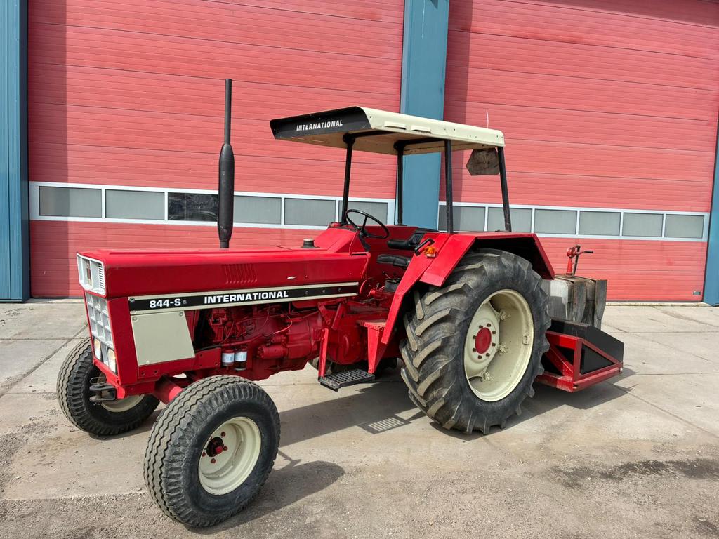 International 844-S, Ophalen, Gebruikt, Case IH, Tot 80 Pk