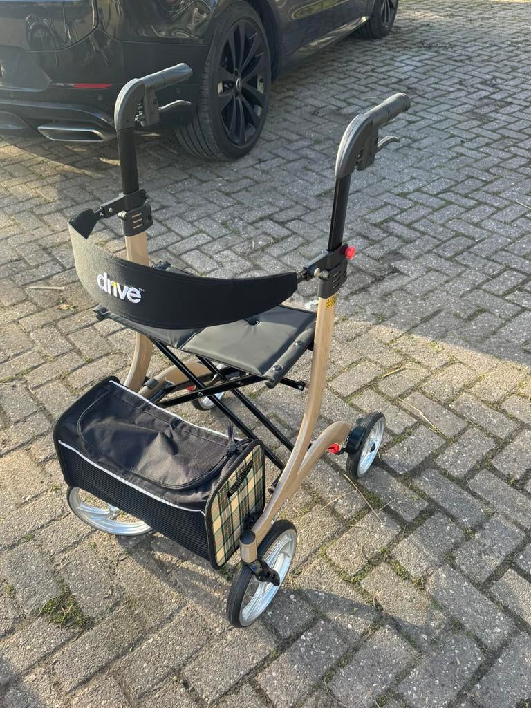 Nitro rollator beige nieuw, Diversen, Ophalen, Opvouwbaar, Nieuw