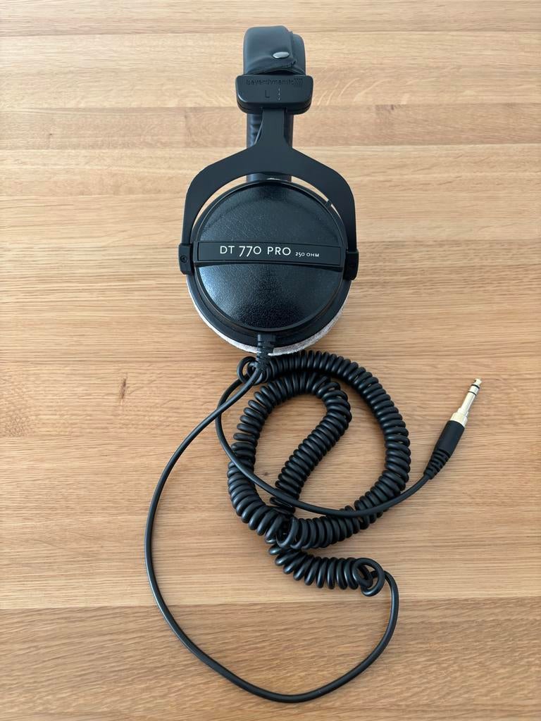 Beyerdynamic DT 770 Pro 250 ohm Hoofdtelefoon, Audio, Tv en Foto, Koptelefoons, Ophalen of Verzenden, Gebruikt, Over oor (circumaural)