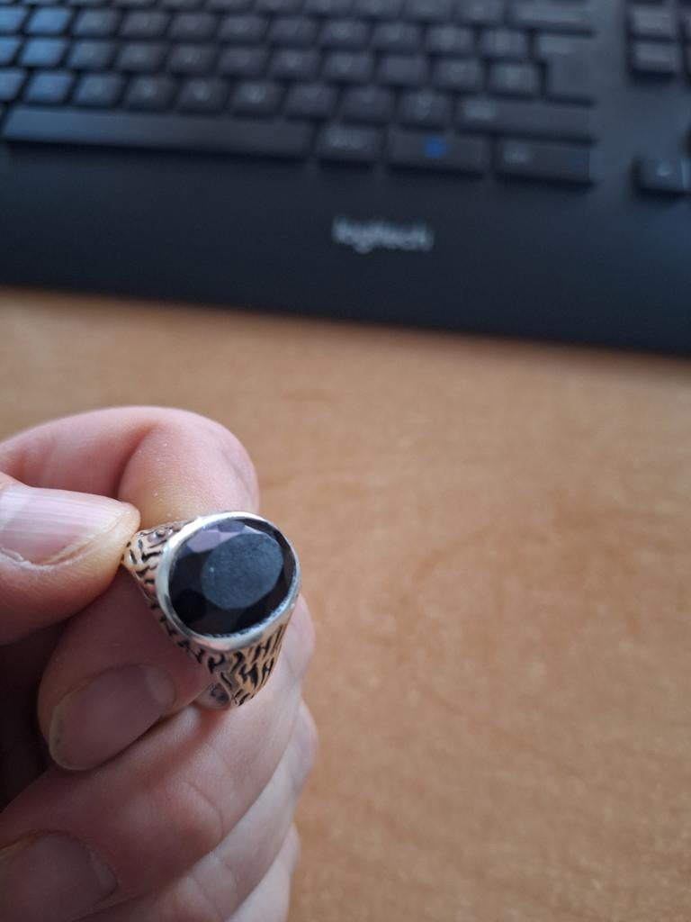 Zilveren ring met zwarte Onyx, maat 21, 20 of groter, Ophalen of Verzenden, Zo goed als nieuw, Dame of Heer