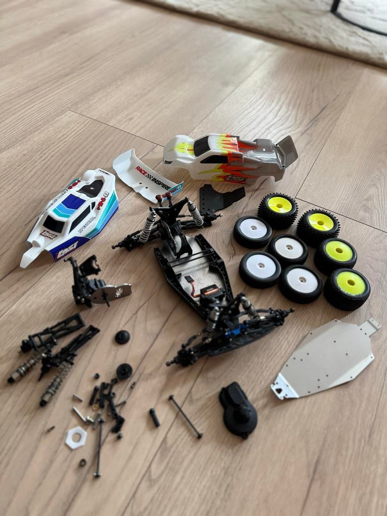 Losi mini B / T onderdelen zo goed als nieuw, Hobby en Vrije tijd, Modelbouw | Radiografisch | Auto's, Elektro, Ophalen of Verzenden