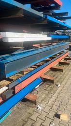 IPE 300 staal van 6 meter, Ophalen of Verzenden, Zo goed als nieuw
