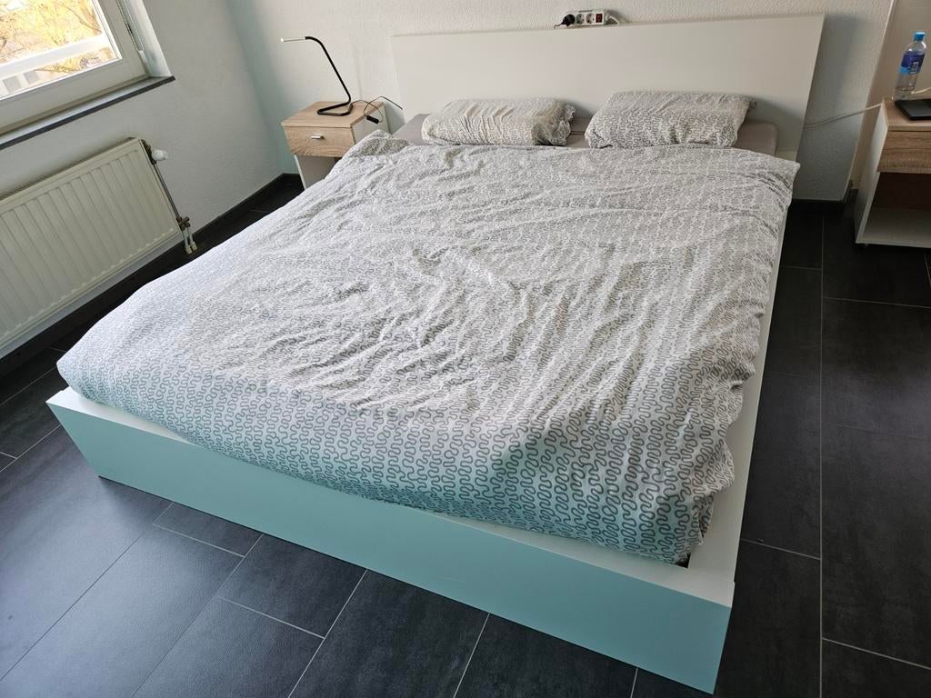 Wit bed met lattenbodem - 160x200 cm, Huis en Inrichting, Slaapkamer | Bedden, Ophalen, Gebruikt, Wit, Tweepersoons