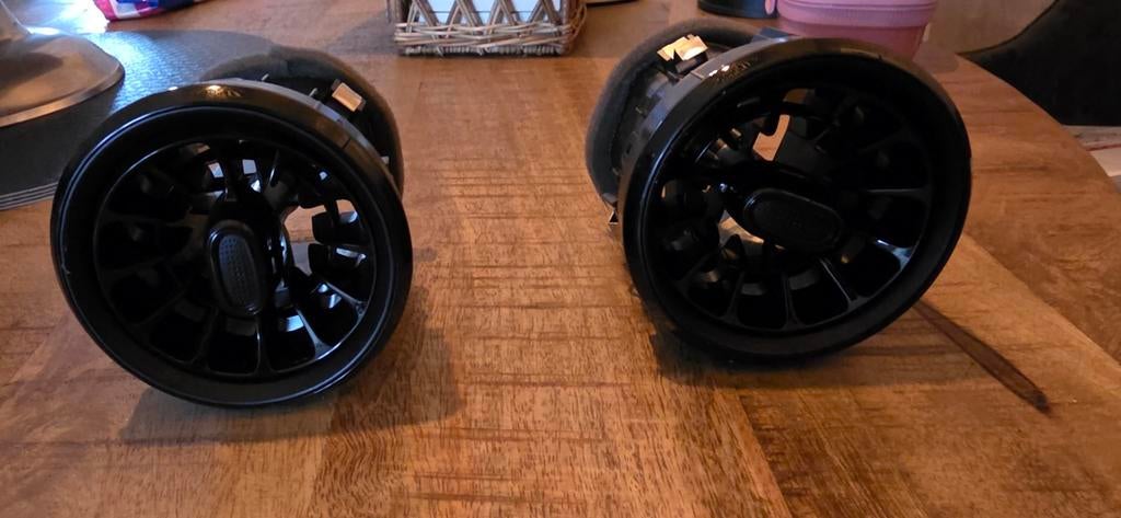 Navigatie Mercedes Vito 2021 met inbouwframe en roosters, Auto diversen, Ophalen of Verzenden