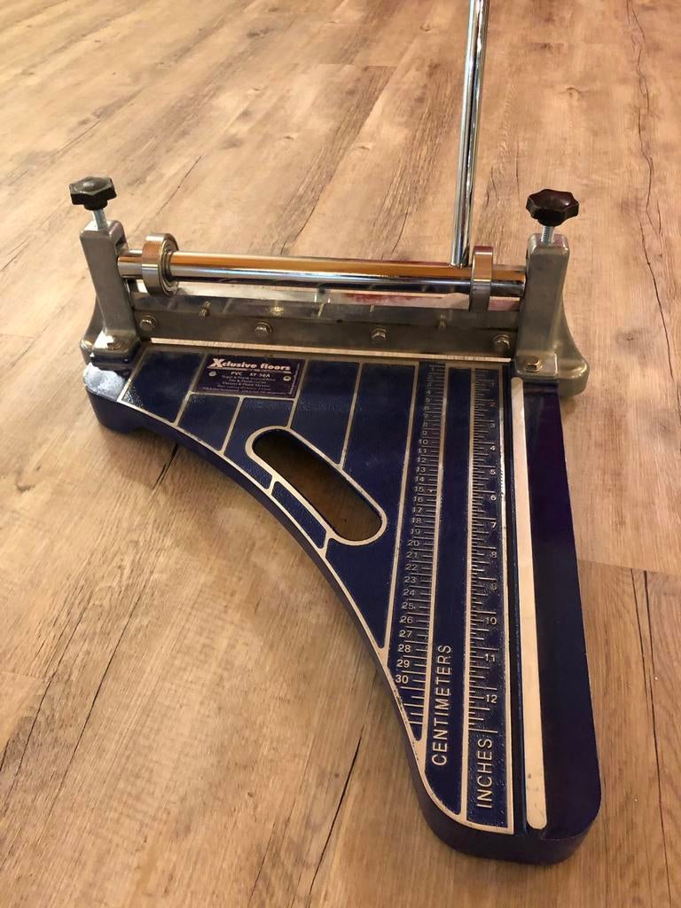 PVC vloeren knipper, Ophalen, Zo goed als nieuw