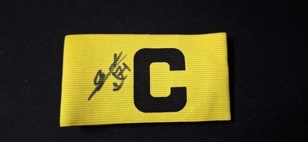 Aanvoerdersband met handtekening; Maher Carizzo # Ajax, Verzamelen, Sportartikelen en Voetbal, Ophalen of Verzenden, Nieuw, Ajax