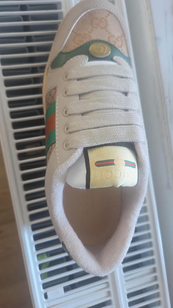 Gucci schoenen - Nieuw in verpakking, Beige, Nieuw, Ophalen of Verzenden, Sneakers of Gympen