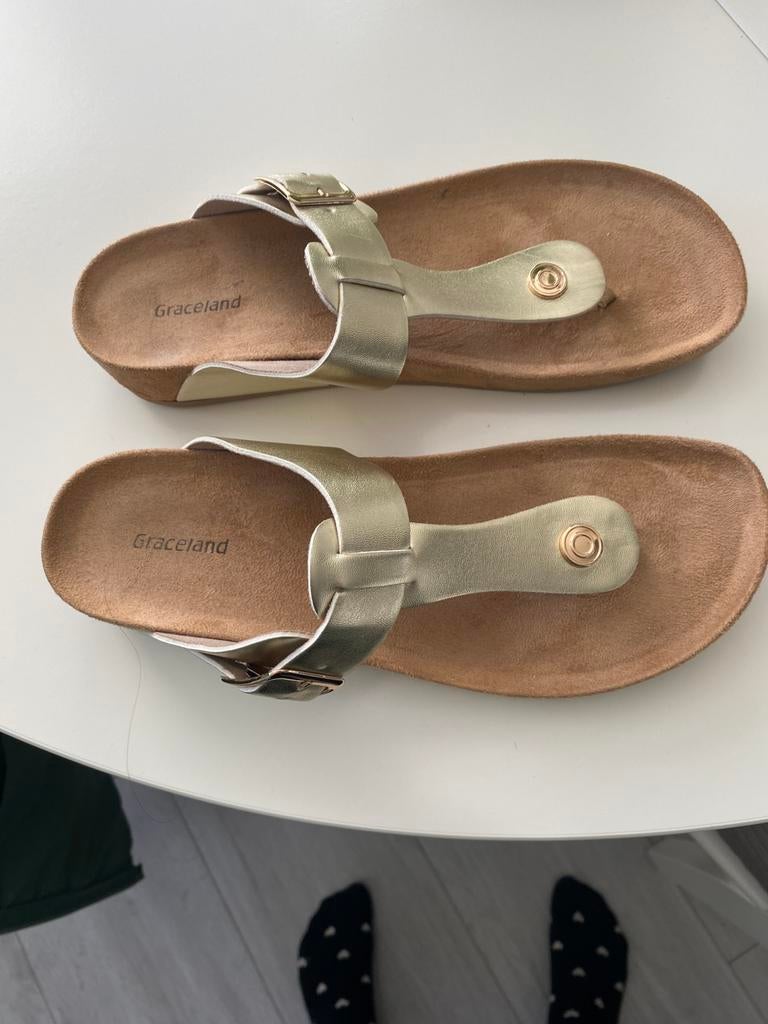 Teen slippers van haren nieuw!!!, Slippers, Overige kleuren, Nieuw, Ophalen of Verzenden