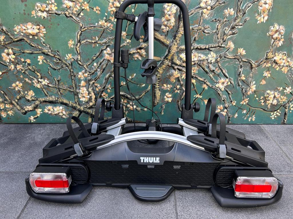 Thule VeloCompact 925 zeer nette kantelbare fietsendrager, Auto diversen, Fietsendragers, Ophalen, 2 fietsen, Zo goed als nieuw