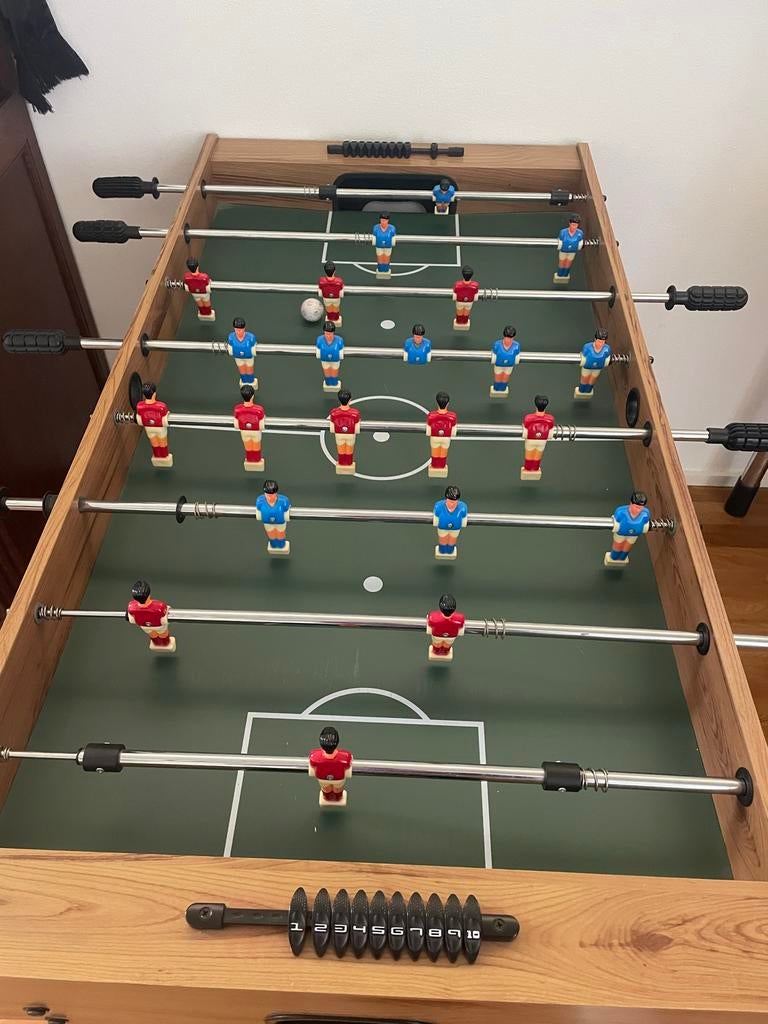 Voetbaltafel - Tafelvoetbalspel voor uren speelplezier, Ophalen, Gebruikt