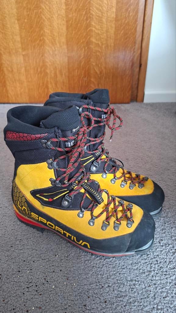 La Sportiva Nepal cube D-schoenen maat 43,5, Sport en Fitness, Bergsport en Wandelen, Ophalen of Verzenden, Zo goed als nieuw