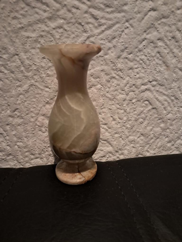 Jaren '70 Onyx Marmer Vaasje - 125 mm Hoog, Ophalen of Verzenden