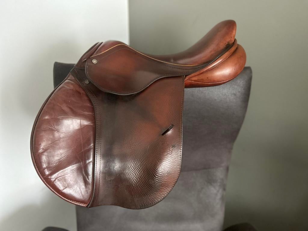 Daaleman springzadel, Dieren en Toebehoren, Paarden en Pony's | Zadels, Ophalen of Verzenden, Zo goed als nieuw, Springen