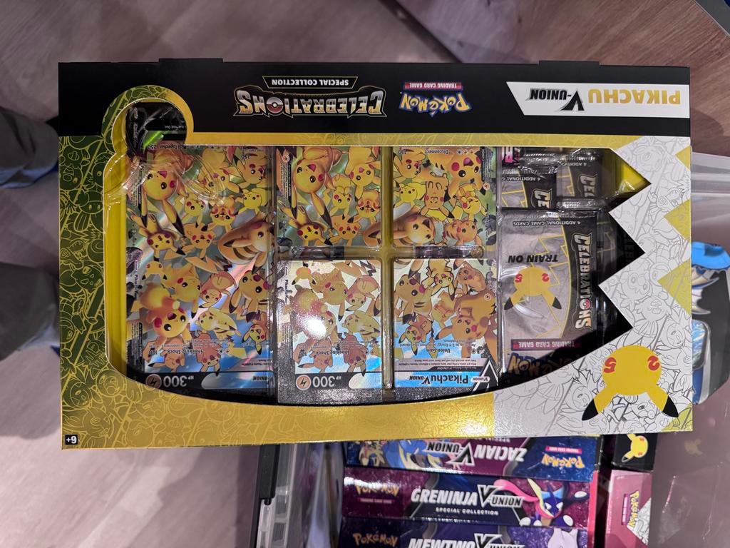 Pokemon Celebrations Pikachu V-Union Special Collection Box, Ophalen of Verzenden, Nieuw