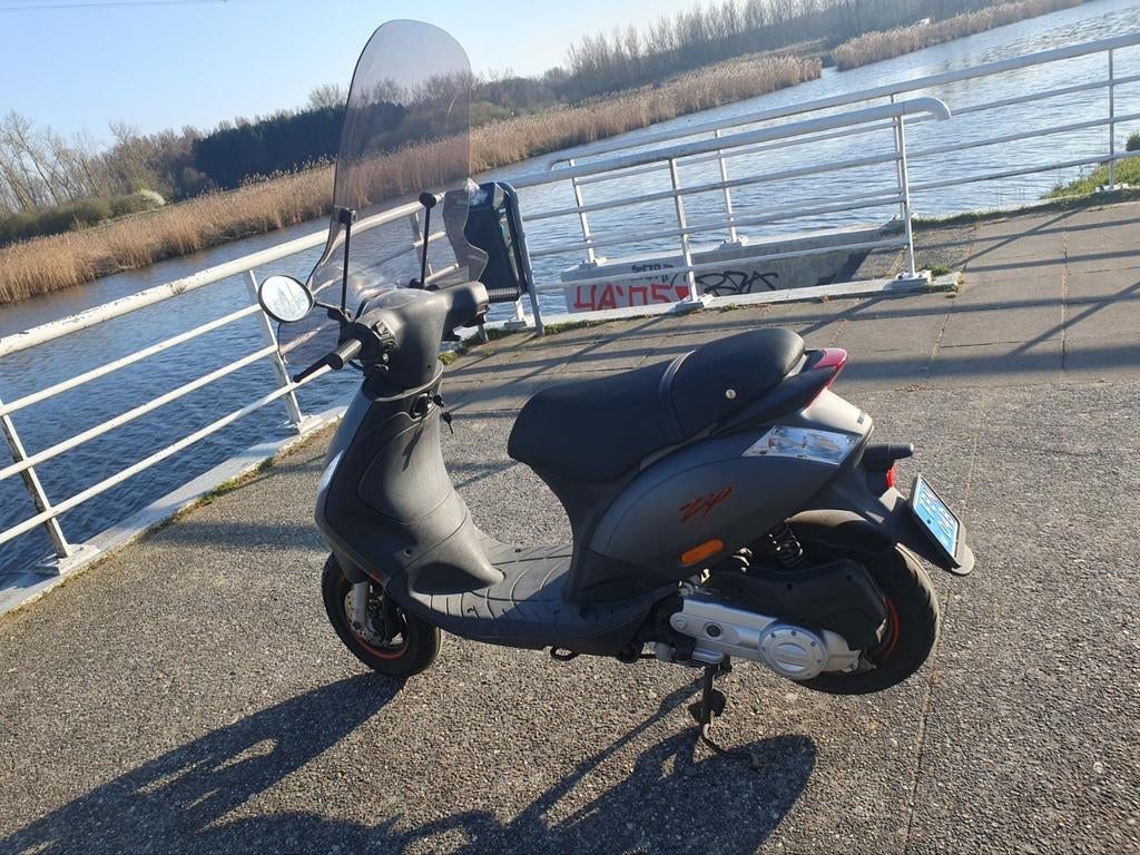 Piaggio Zip 2021 - In topstaat, lage kilometers, Fietsen en Brommers, Scooters | Piaggio, Ophalen, Zip, Zo goed als nieuw, Benzine