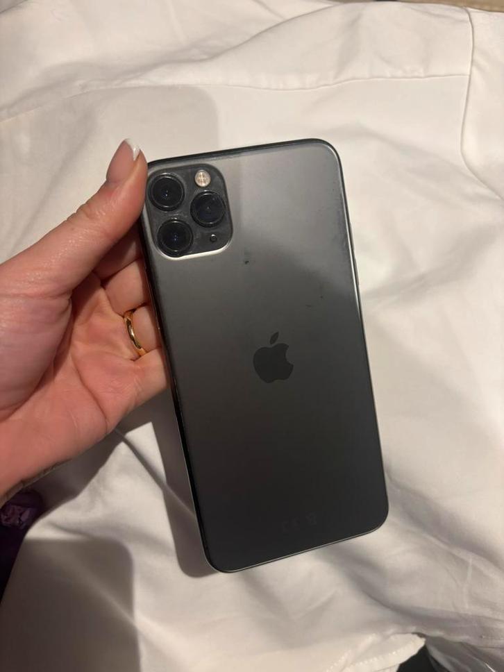 iPhone 11 Pro Max – scherm defect, Telecommunicatie, Mobiele telefoons | Apple iPhone, Gebruikt, 64 GB, Zonder abonnement, iPhone 11 Pro Max