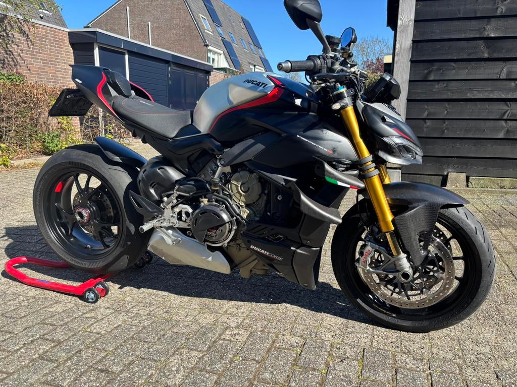 Ducati streetfighter v4sp  v4s v4 carbon droge koppeling, 4 cilinders, Motorrijbewijs A, Particulier, Meer dan 35 kW