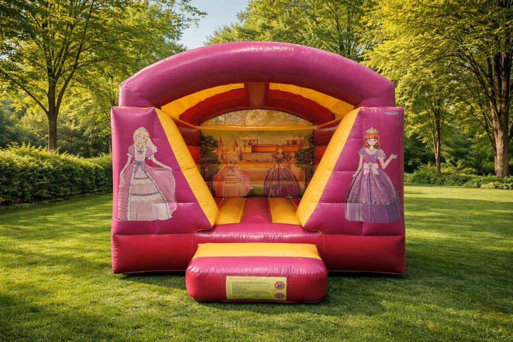 Te huur: Springkussen 3x4m, Ophalen, Zo goed als nieuw, Overige