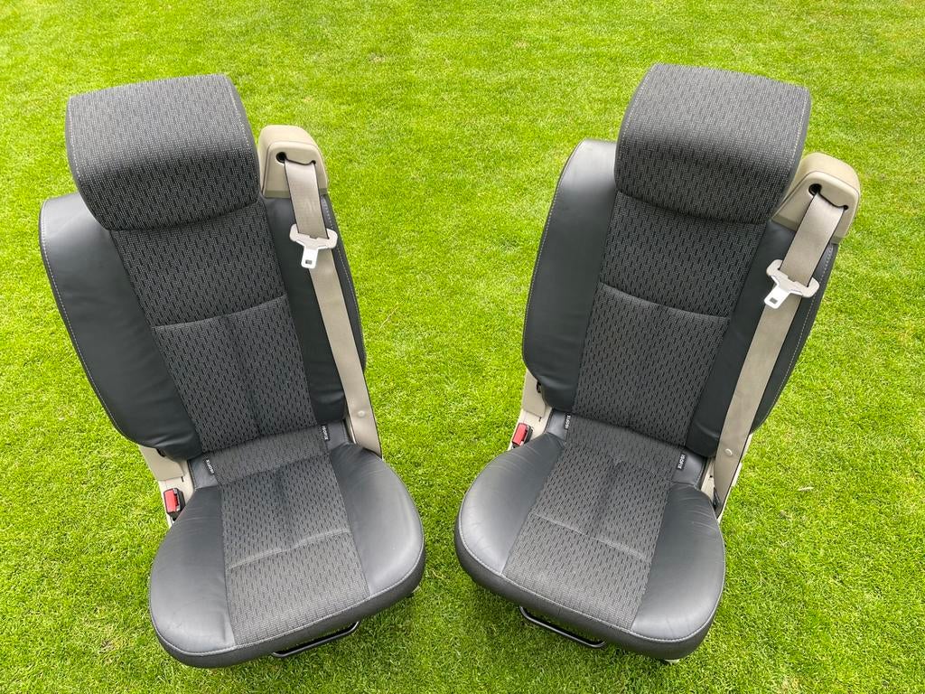 2 uitneembare Stoelen + Gordel + Isofix op losse rail., Auto-onderdelen, Interieur en Bekleding, Ophalen, Gebruikt, Triumph