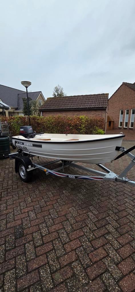 KMV 320 Drommedille met 30 pk 2 takt yamaha en trailer, Ophalen, Gebruikt