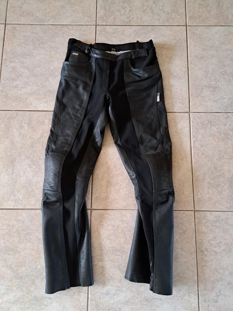 Richa dames leren motorbroek maat 44 (UK16) - Uitstekend, Motoren, Kleding | Motorkleding, Broek | leer, Dames, Tweedehands, Ophalen of Verzenden
