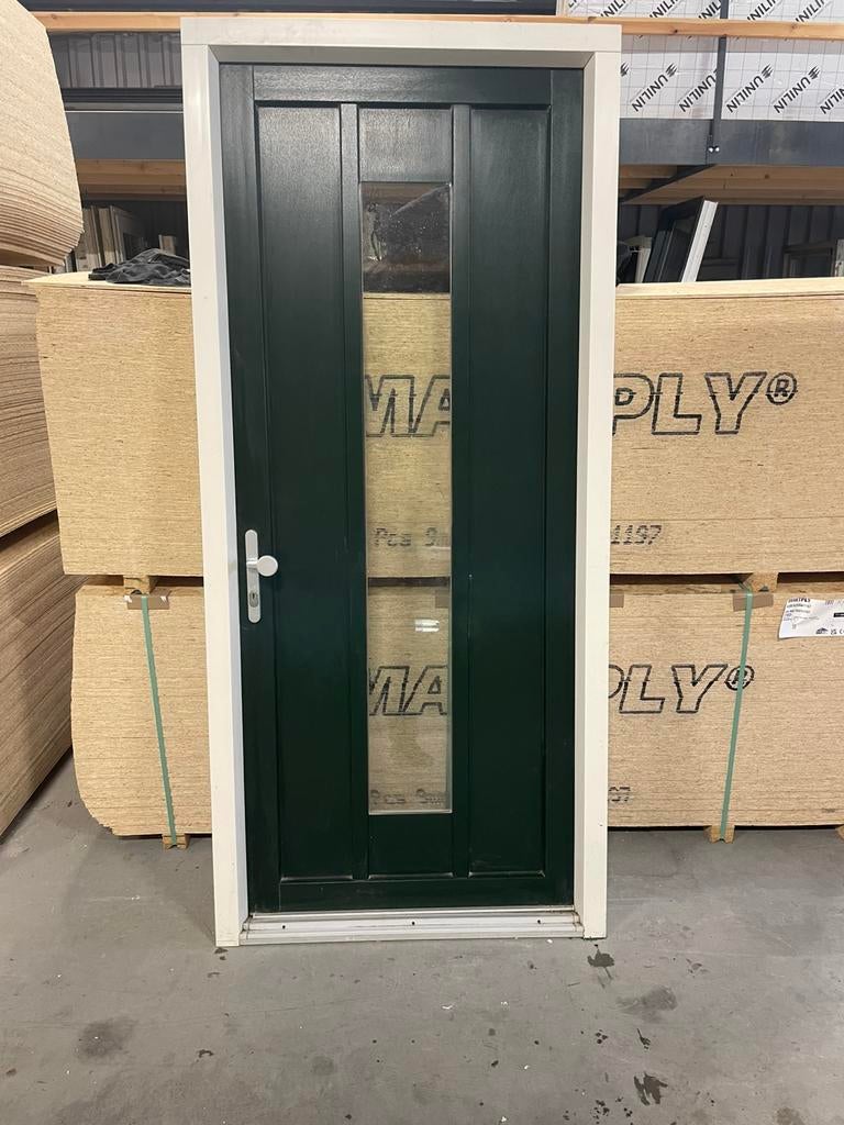 Kunststof kozijn met voordeur 110*243, Kunststof, Deurkozijn, W, Zo goed als nieuw