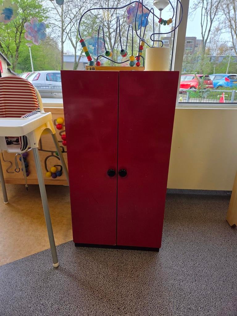 Stevig kastje rood en geel, Ophalen