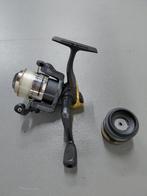 Mooie Daiwa Regal-Z 2000C spinmolen + reserve spoel , zgan, Ophalen of Verzenden, Zo goed als nieuw, Molen