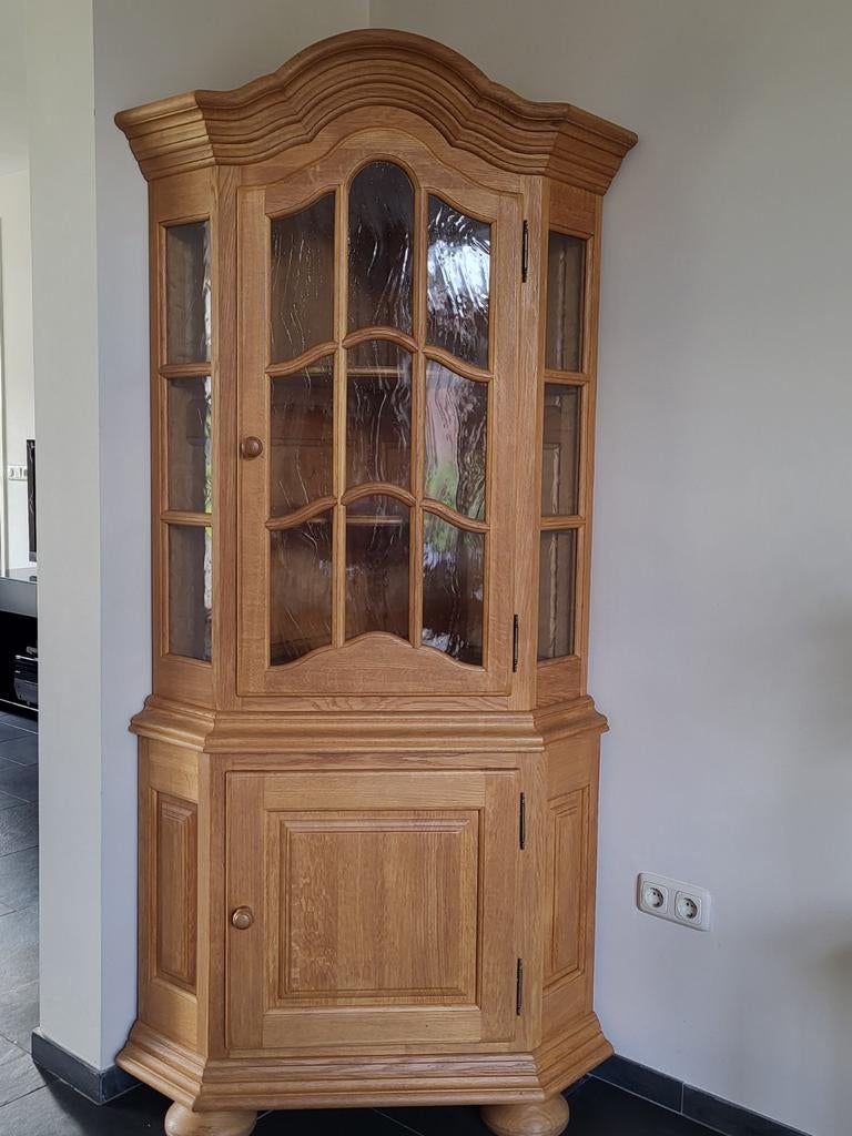 Eikenhouten hoekkast met glazen deuren, Huis en Inrichting, Kasten | Vitrinekasten, Met deur(en), Zo goed als nieuw, Glas, Klassiek, Landelijk