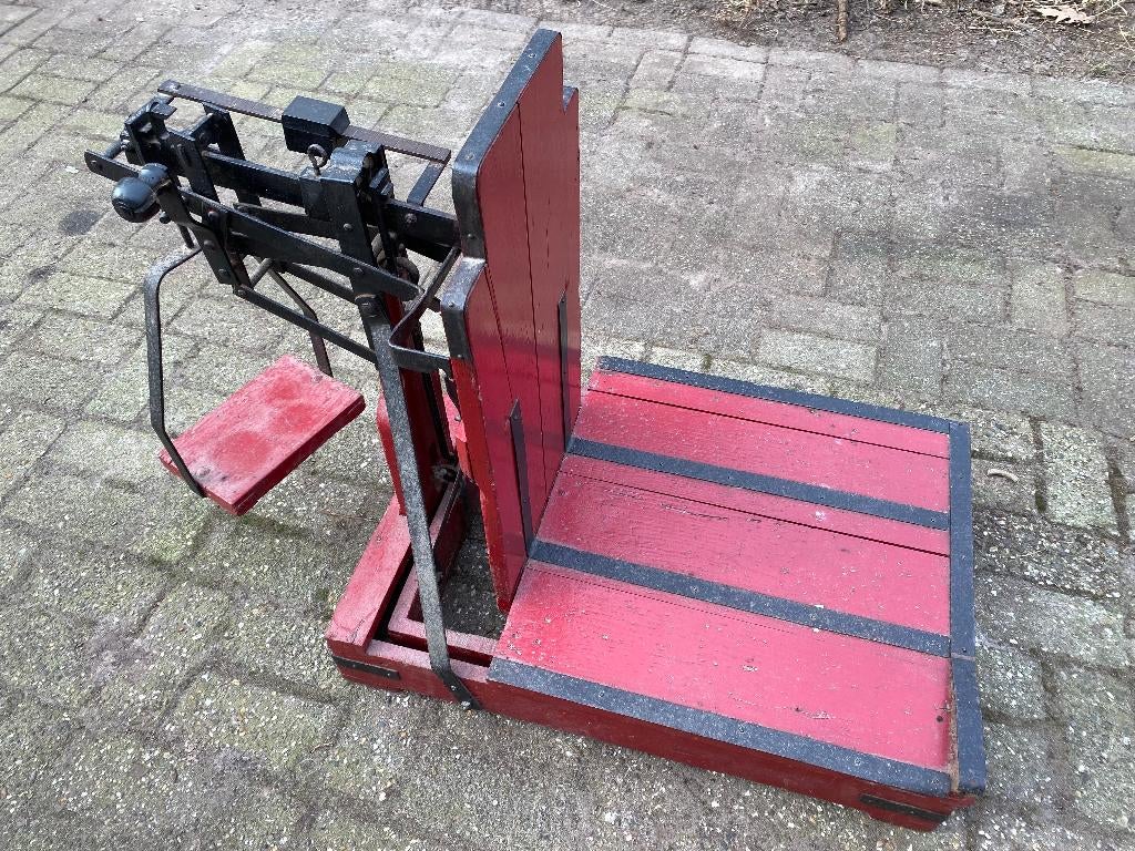 oude bascule, Antiek en Kunst, Antiek | Gereedschap en Instrumenten, Ophalen