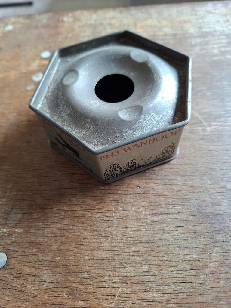 Ww2 wo2 Nederlandse asbak bevrijding zeldzaam, Verzamelen, Militaria | Tweede Wereldoorlog, Ophalen of Verzenden, Nederland, Overige typen