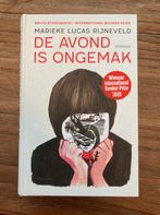 Marieke Lucas Rijneveld - De avond is ongemak, Ophalen of Verzenden, Zo goed als nieuw, Marieke Lucas Rijneveld