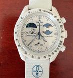 Omega Moonswatch Gold, Sieraden, Tassen en Uiterlijk, Horloges | Heren, Kunststof, Polshorloge, Nieuw, Kunststof