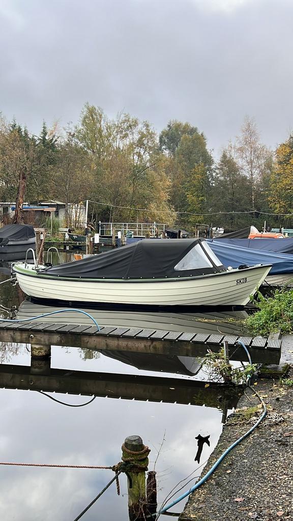 Prachtige gerestaureerde sloep, 6m, 32pk diesel, incl. trail, Watersport en Boten, Sloepen, Zo goed als nieuw, 30 tot 50 pk, 6 meter of meer