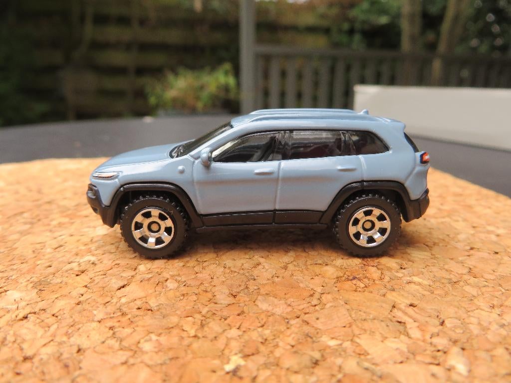Matchbox Jeep Cherokee, Hobby en Vrije tijd, Modelauto's | Overige schalen, Ophalen of Verzenden, Nieuw, Auto